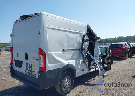 2016 Ram Promaster 2500 High Roof z USA, uszkodzony, nr VIN 3C6TRVDG3GE134114